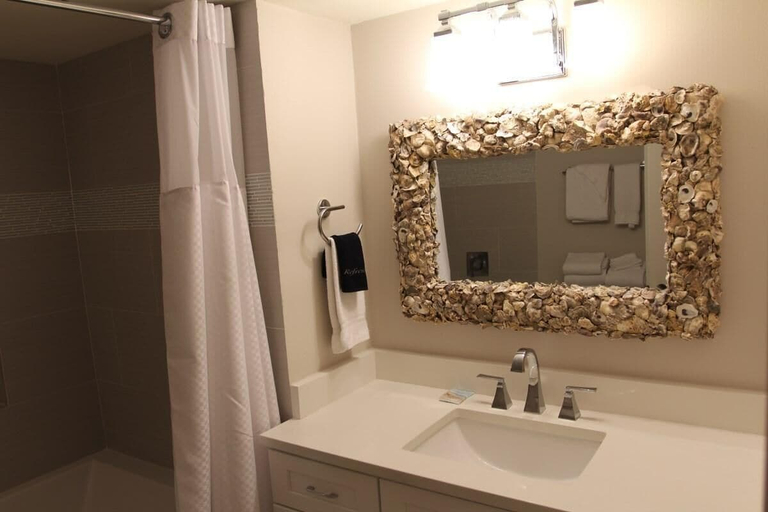 Bathroom 4, Destin Towers 81, Okaloosa