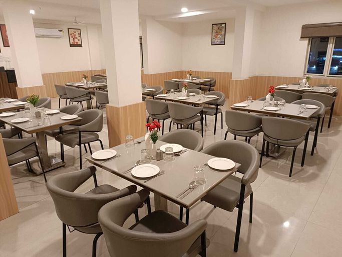 Food & Drinks 4, Zip By Spree Hotels Bhopal, Bhopal
