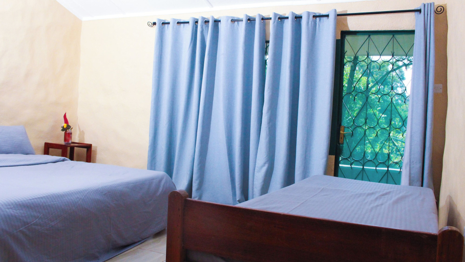 Bedroom 2, Savage Wilderness - Hostel, Mwea