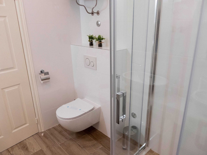Bathroom 4, Holiday Bliss in Peracko Blato, Ploče