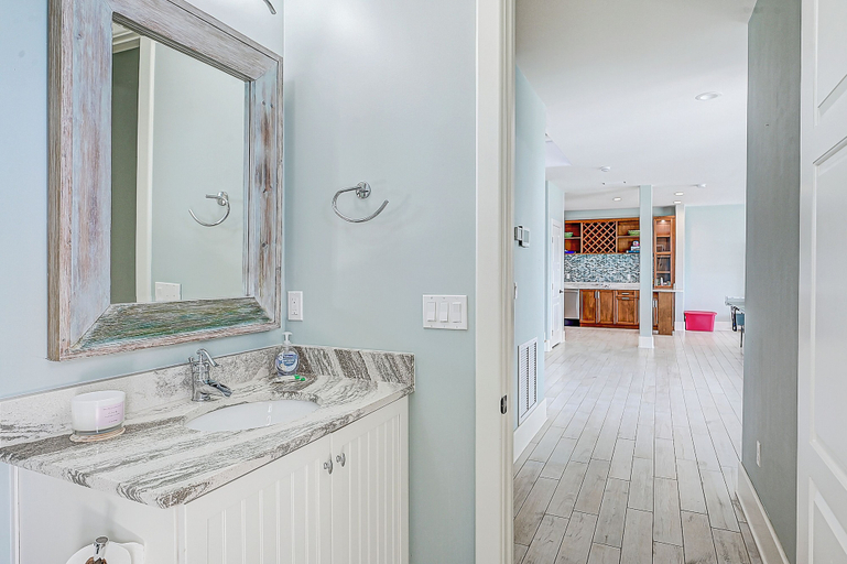 Bathroom 4, Ocean Paradise, Saint Johns