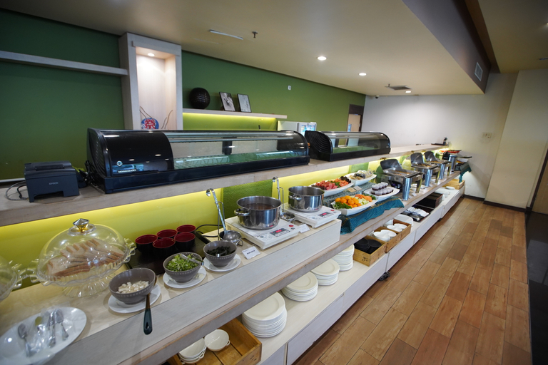 Food & Drinks 4, TreePark Hotel Karawang, Karawang