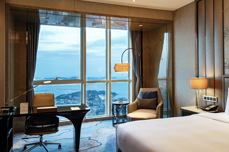 Bedroom 3, Pullman Yantai Center, Yantai