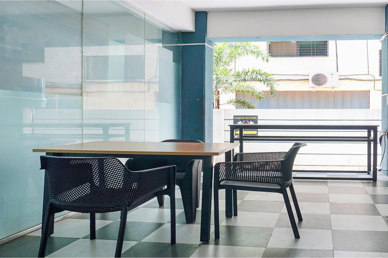 Food & Drinks 5, FabHotel Aura Homes, Pune