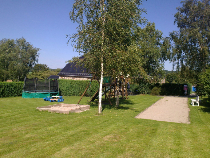 Others 3, Spacious Residence near Tourist Cities, Liège