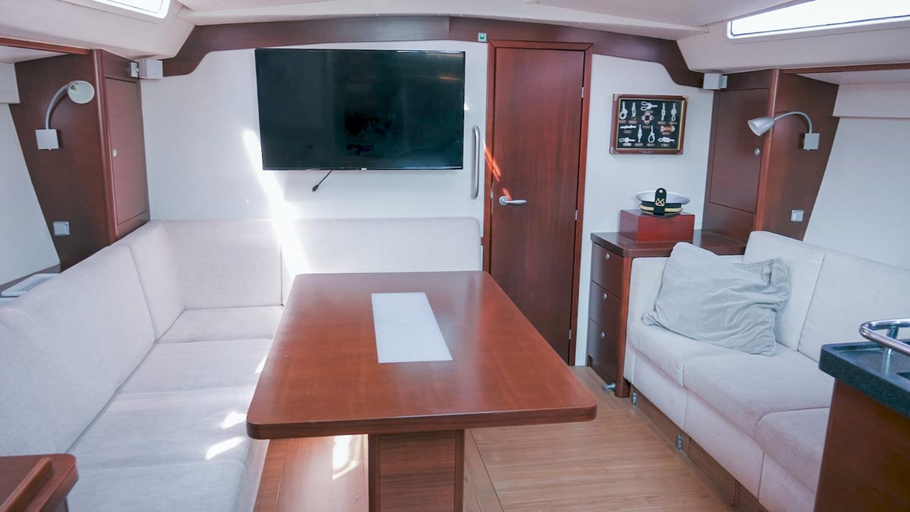 Bedroom 2, YachtVenice Sailing Excursion Included, Venezia