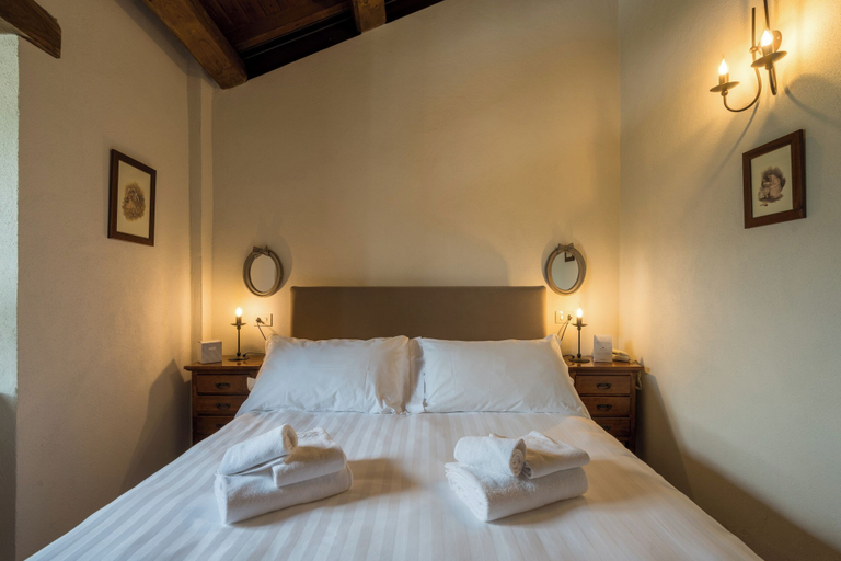 Bedroom 4, Borgotufi Albergo Diffuso, Isernia
