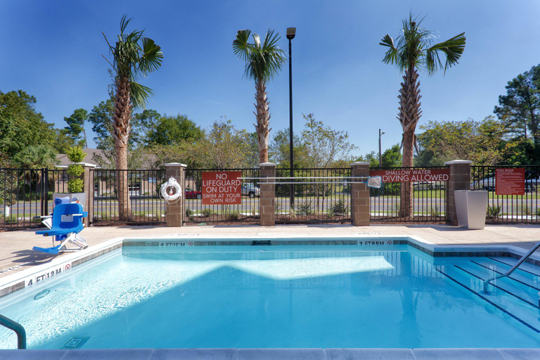 Sport & Beauty 5, TownePlace Suites Charleston Mt. Pleasant, Charleston