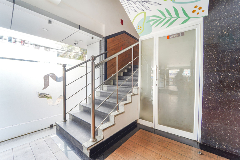 Others 4, FabHotel Stratford, Ernakulam