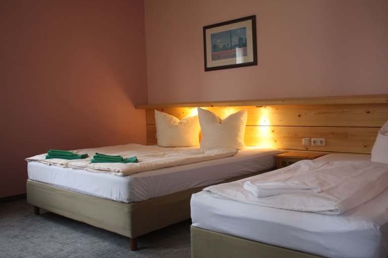 Bedroom 4, Ferienstudio, Erzgebirgskreis