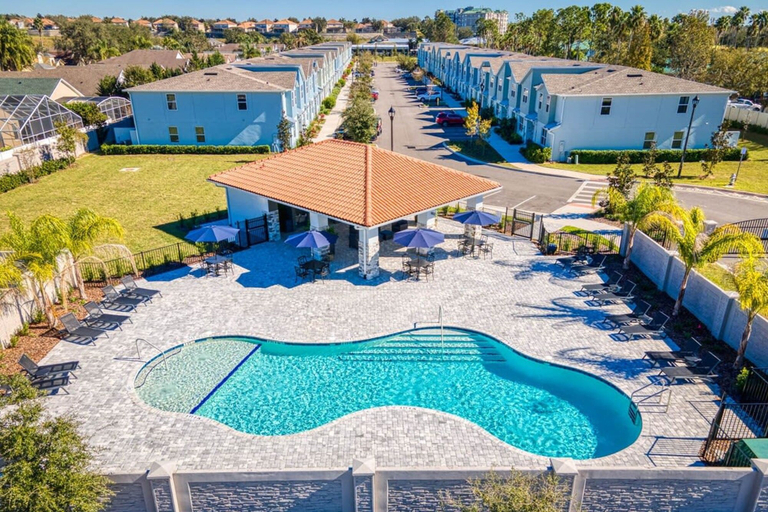 Room 3, Luxury Modern Decor Best Location Private Pool, Osceola