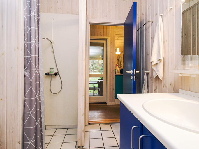 Bathroom 3, 7 Person Holiday Home in Rorvig, Odsherred