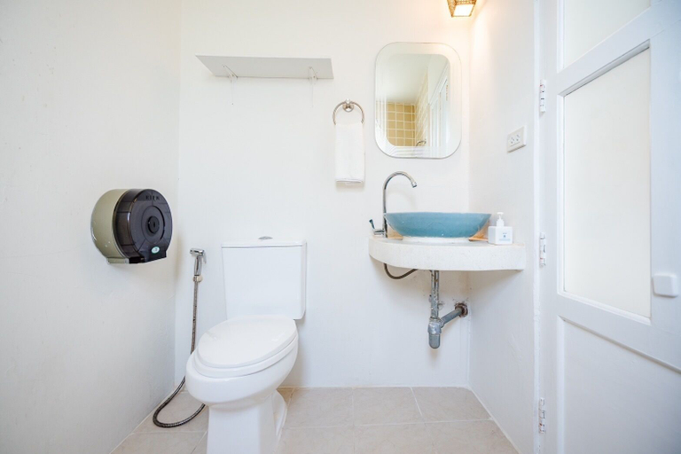 Bathroom, SleepEasy Beach Hostel Huahin, Hua Hin