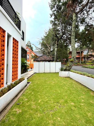 Others 4, Villa Qfa Syariah, Bandung