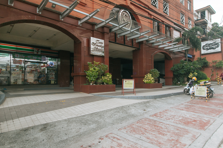 Exterior & Views 2, Torre Venezia Suites by RedDoorz, Quezon City