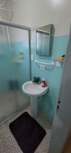 Bathroom, Casa aconchegante e prática, Cascavel