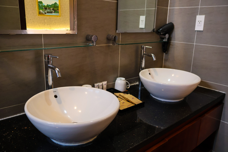 Bathroom 24