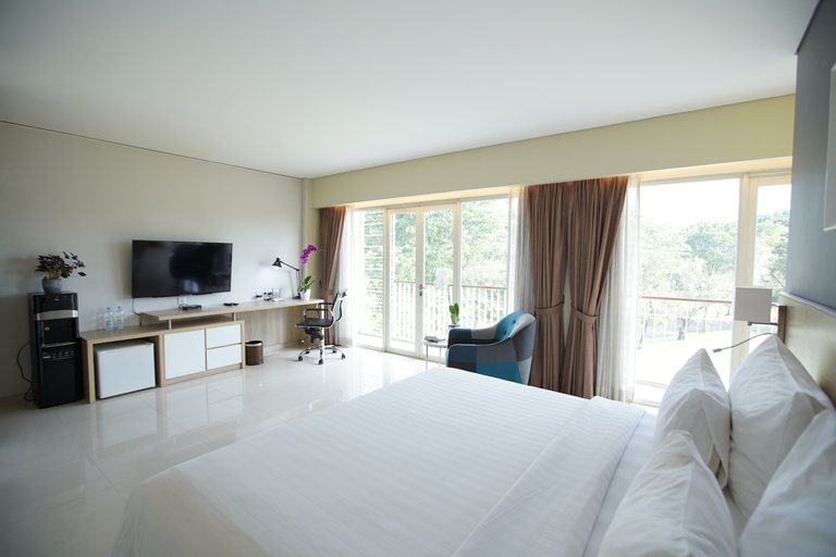 Bedroom 2, TreePark Hotel Karawang, Karawang