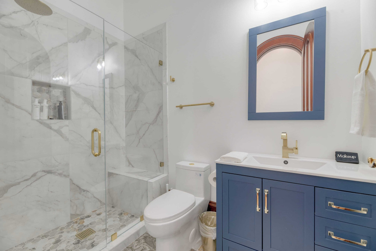 Bathroom 3, Bay House by Avantstay Waterfront, Pier, Pond, Saint Mary's