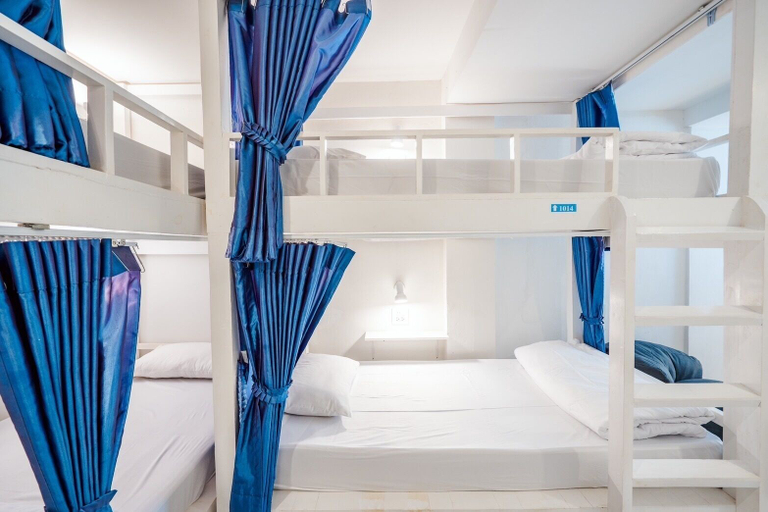 Bedroom 2, SleepEasy Beach Hostel Huahin, Hua Hin