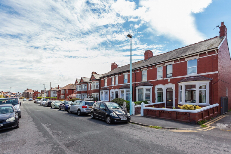 Exterior & Views 2, Cushy Apartment in Blackpool near Sea, Blackpool