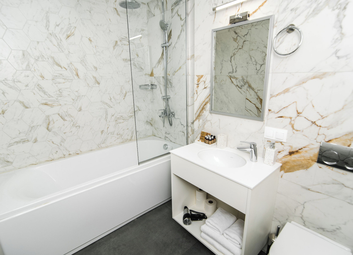 Bathroom 4, Makmani Hotel, Tbilisi