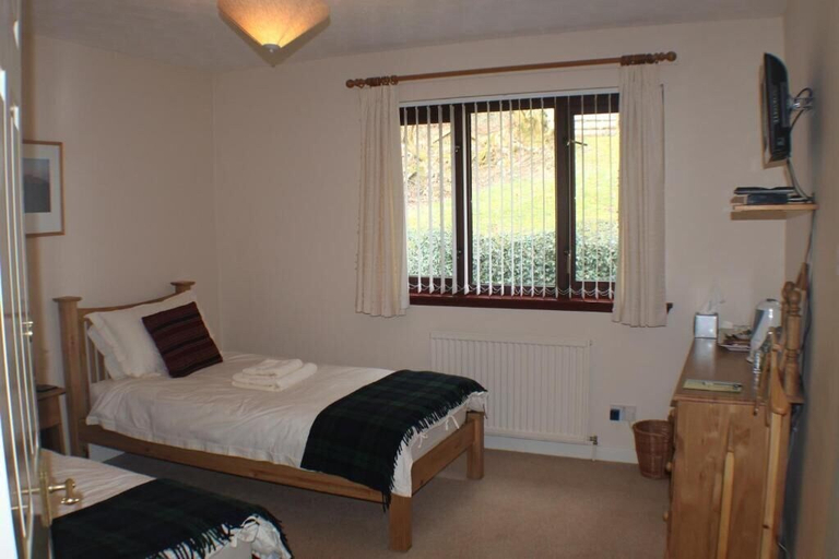 Bedroom 2, Craik Na Dav B&B, Highland