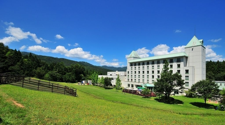 Exterior & Views 1, Blue Ridge Hotel, Toyooka