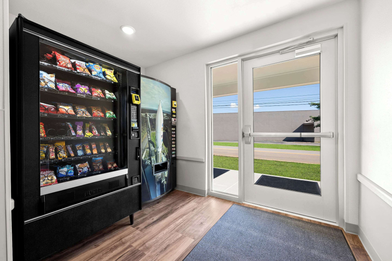 Food & Drinks 5, Woodspring Suites Huntsville - Research Park, Madison