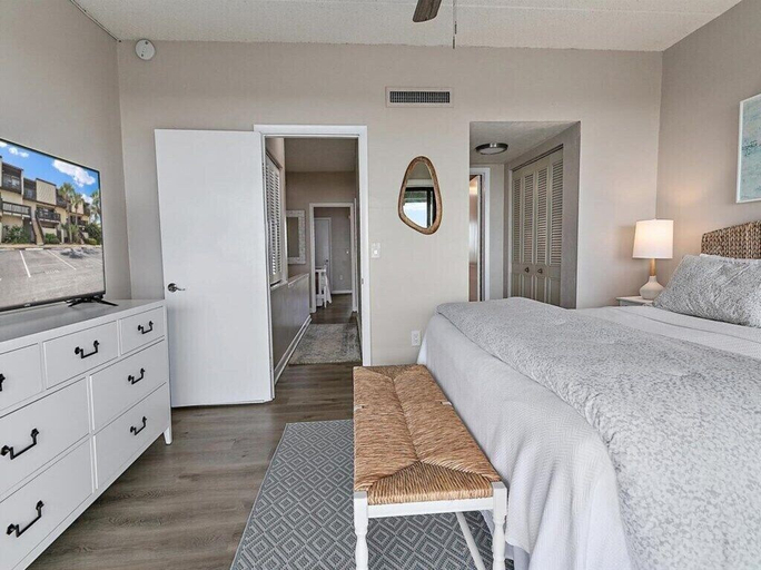 Bedroom 3, Island House A209, Saint Johns