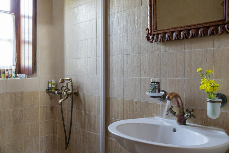 Bathroom, Agroktima Traditional Guesthouse, Peloponnese