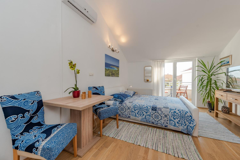 Bedroom 4, Romantic Oasis Apartments, Zadar