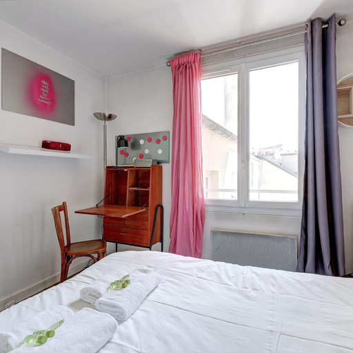 Others 4, 113- Brilliant apartment in Le Louvre, Paris