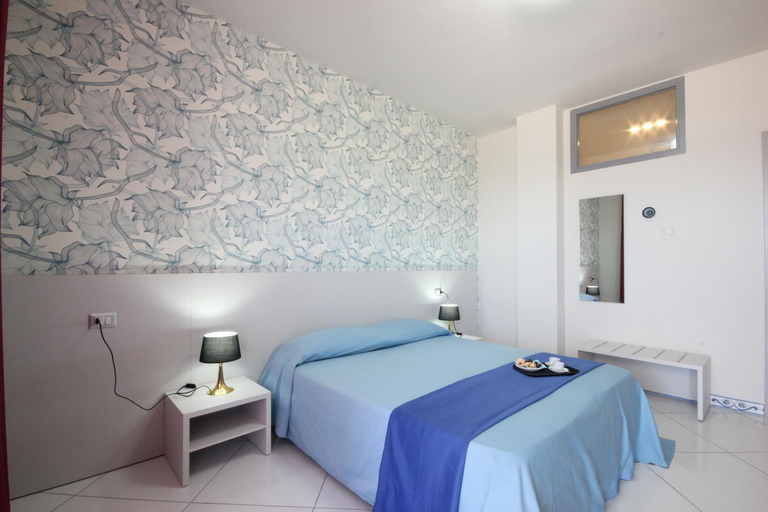 Bedroom 3, COUNTRY HOUSE Marj & Jo RESORT, Salerno