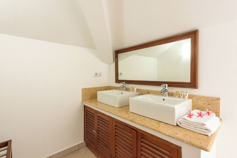 Bathroom 3, Maison D'Hôtes Coignet