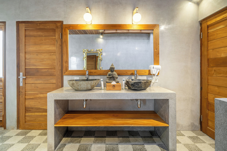 Bathroom 5