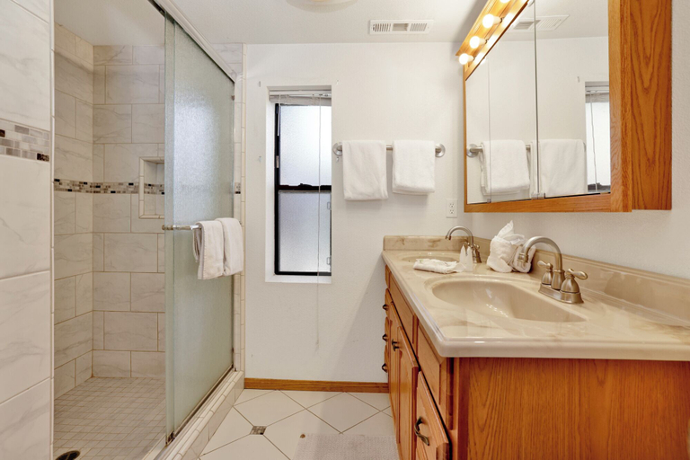 Bathroom 3, Breezy ONE #112, San Bernardino