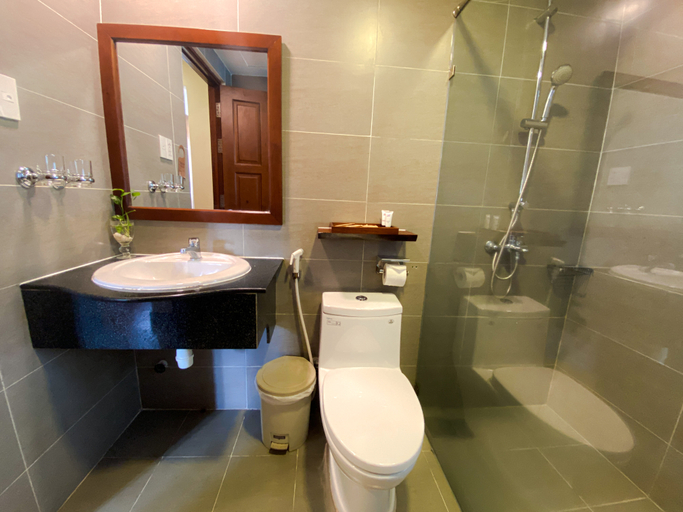 Bathroom 2