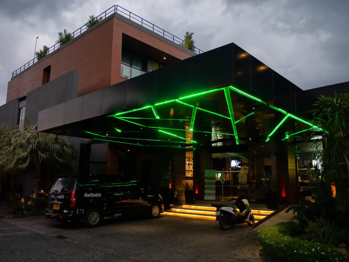 Exterior & Views 2, Glam Habitat Hotel, Phuket Island