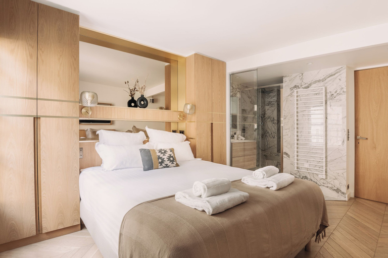 Bedroom 3, HIGHSTAY - Luxury Serviced Apartments - Place Vendôme, Paris