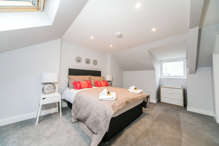 Bedroom, Flat 14 Helena House, 1-bed, Sleeps 3, Parking, Reading