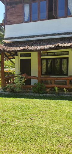 Sumatra Cheeky Monkeys Villa, Trekking and Tours, Langkat