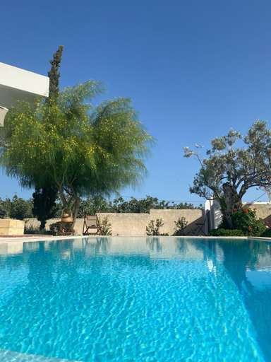 Sport & Beauty 2, Aoni Suites, Attica