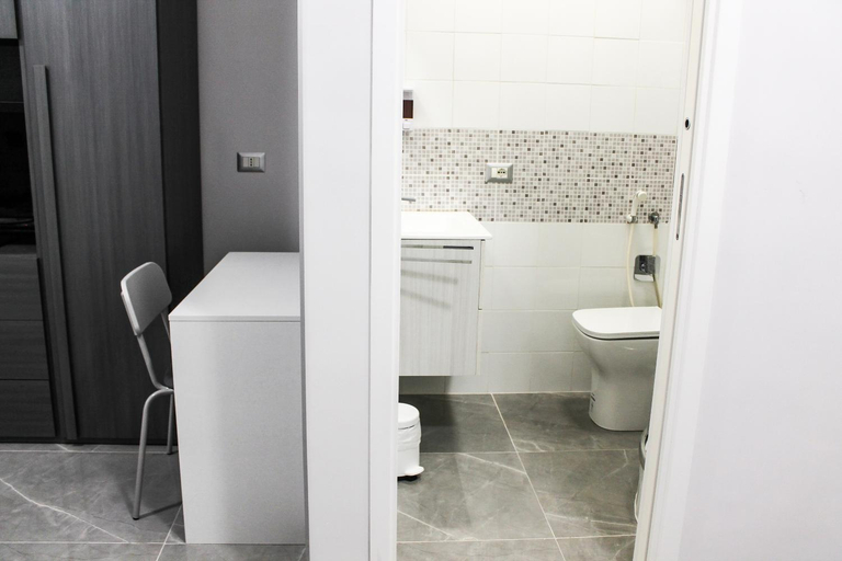 Bathroom 3, Silver Rose Guest House, Rome