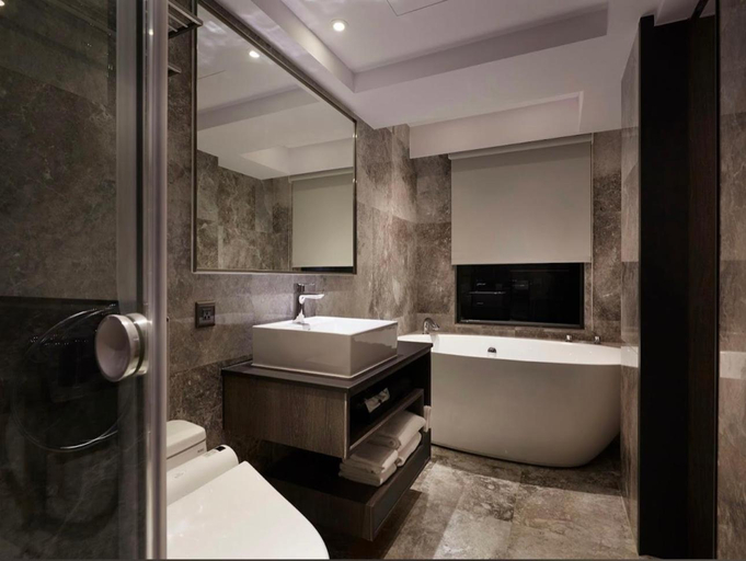 Bathroom 23