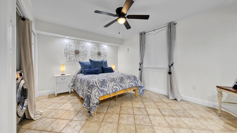 Bedroom 2, Dolphin Point 502b, Okaloosa