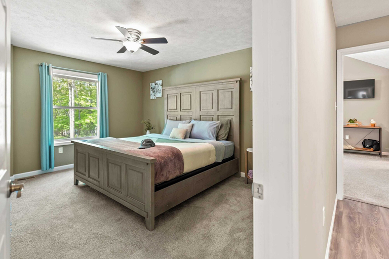 Bedroom 1, Wildrun by Avantstay Family-friendly Cabin, Carbon