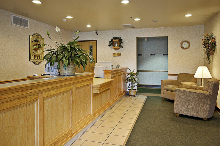 Public Area 2, Super 8 by Wyndham Ava, Douglas