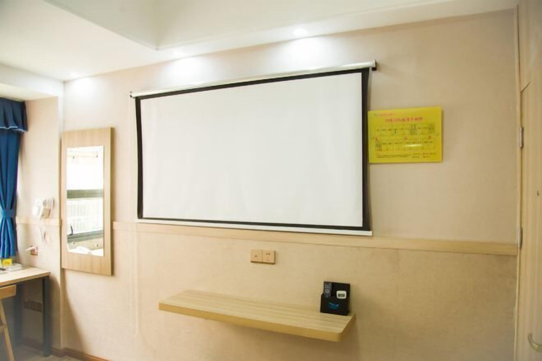 Others 3, LinghangHostel, Shenzhen