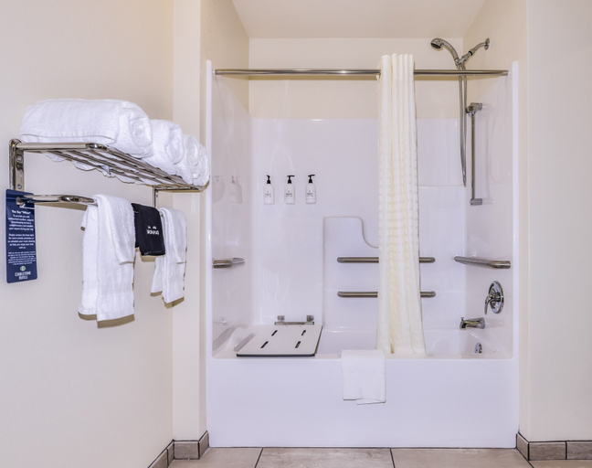 Bathroom 4, Cobblestone Hotel & Suites - Rhinelander, Oneida